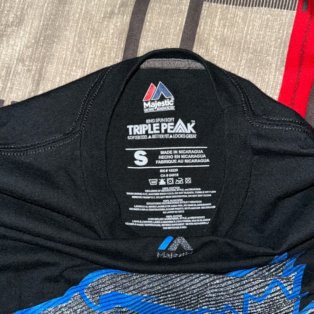 Blue jays T-shirt size Small - Picture 3 of 3